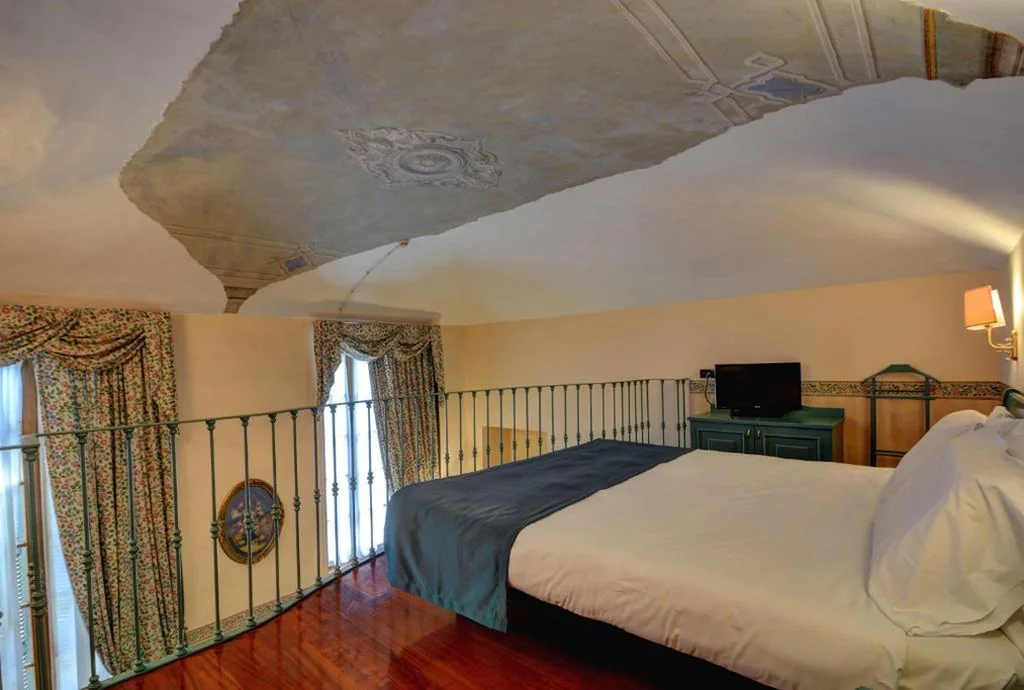 Queen Junior Suite — Best Western Hotel Genio
