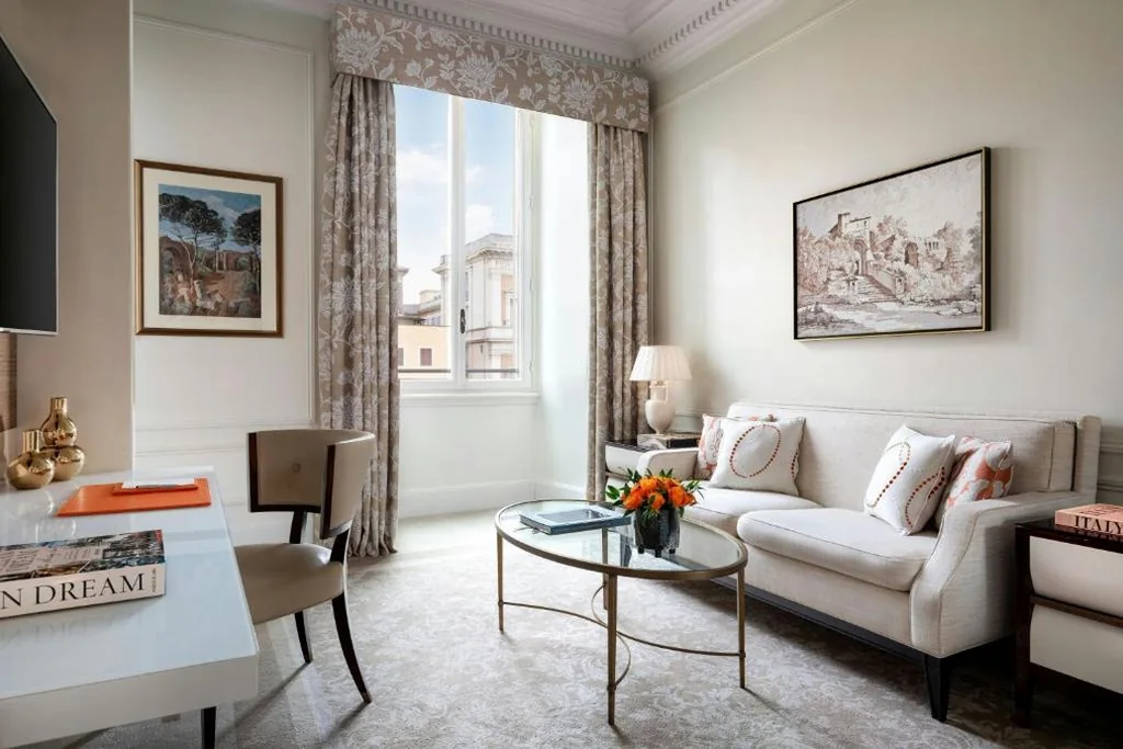 Junior Suite St. Regis con 1 Letto King-Size — The St. Regis Rome