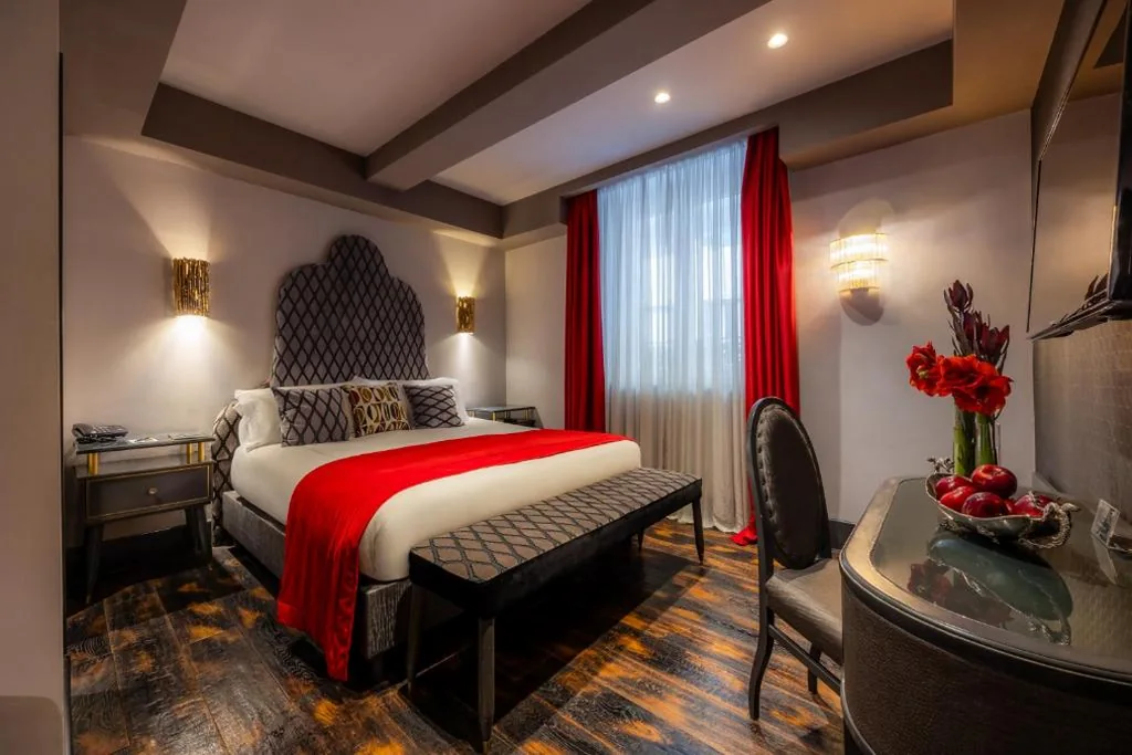 Junior Suite su 2 Livelli (3 Adulti) — HT6 Hotel Roma