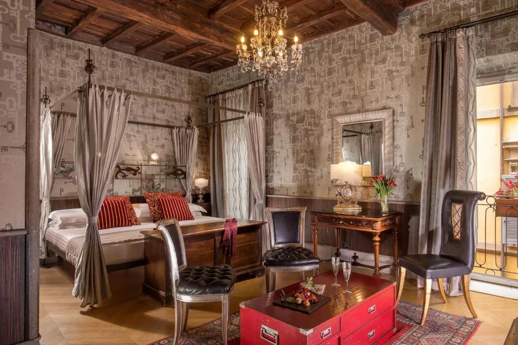Junior Suite — The Inn at the Roman Forum Luxury Collection – The Inn At The Roman Forum