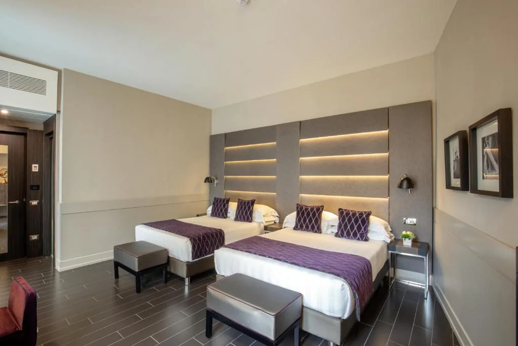Junior Suite — The Style