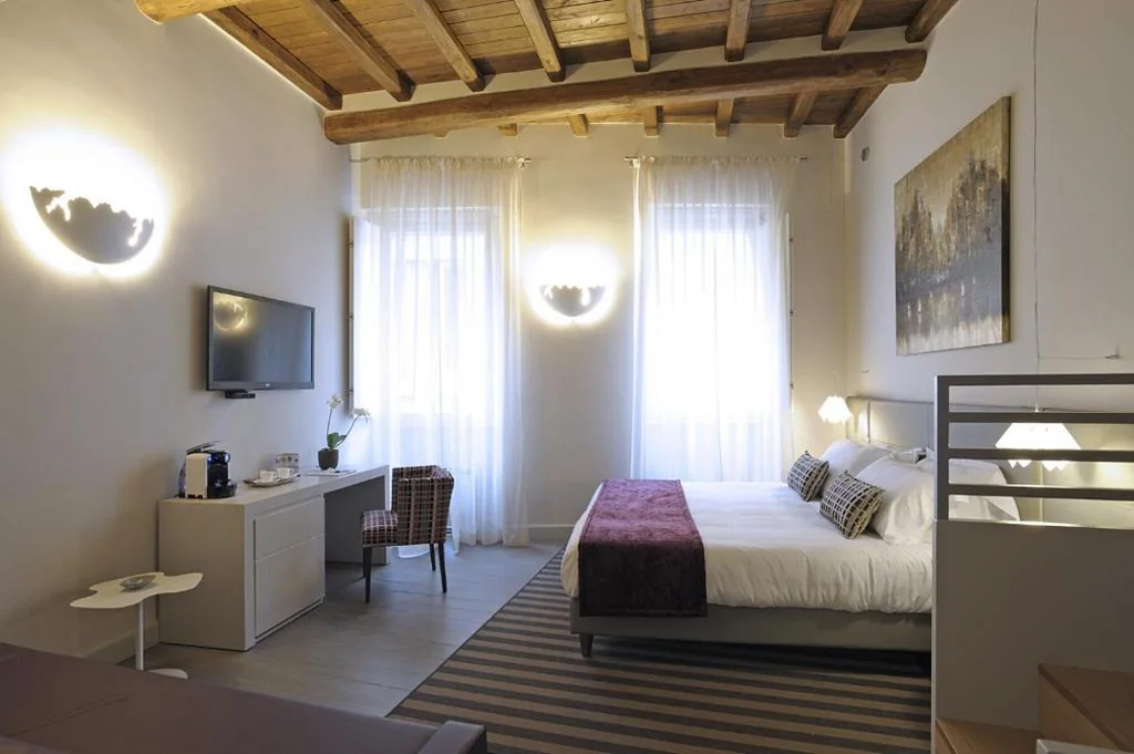 Junior Suite — Trevi Palace Luxury Inn