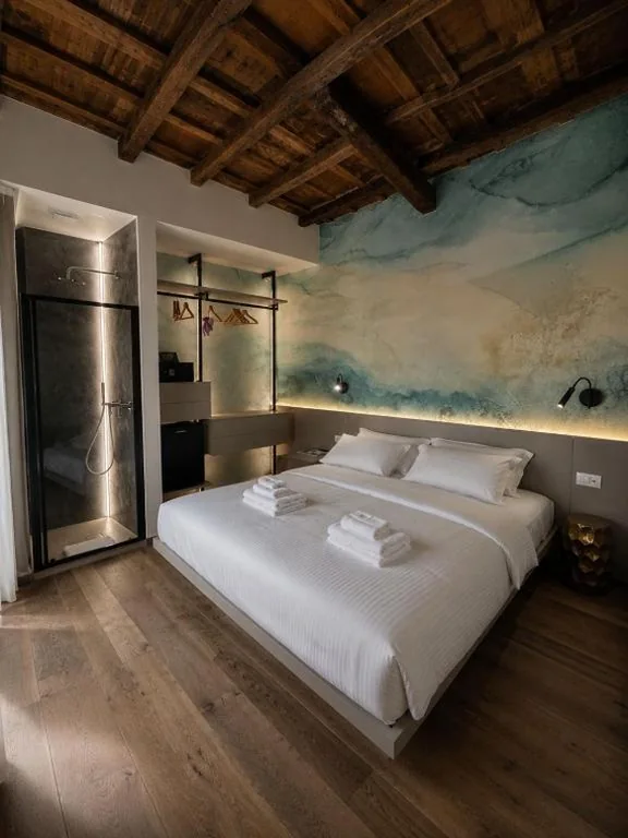 Junior Suite — Trevi Steps