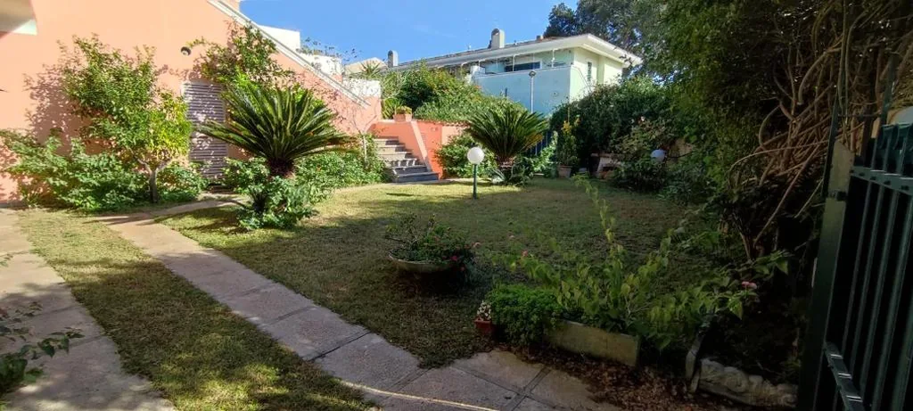 Katy’s Garden, house with garden near the sea, relaxation and privacy