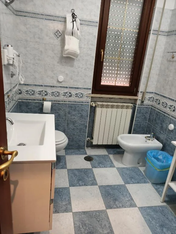 King Suite – con condizionatori vicino Aeroporto e Fiera di Roma — foto 3