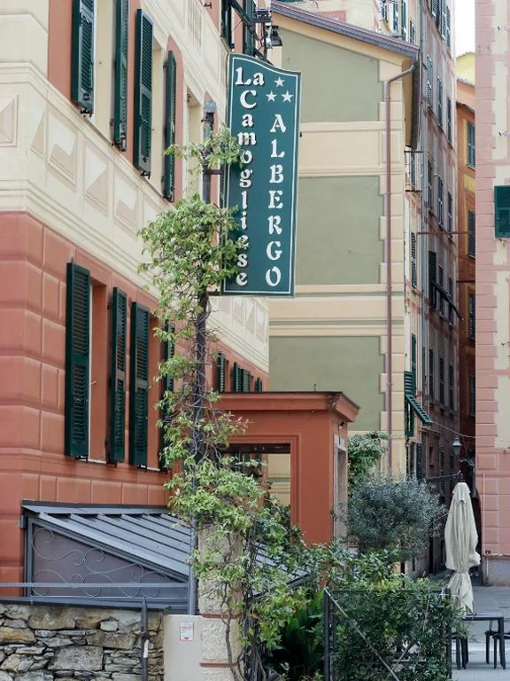 La Camogliese, piccolo hotel nel centro di Camogli a un passo dal mare