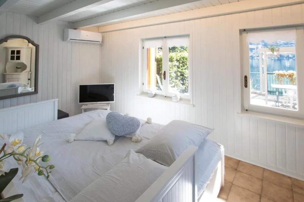 La casa dei cigni sul lago d’Orta — foto 5