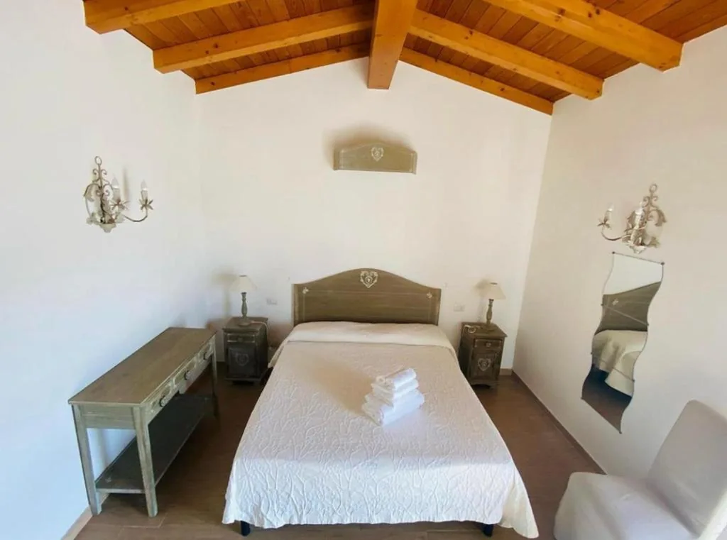La Casa Rotta