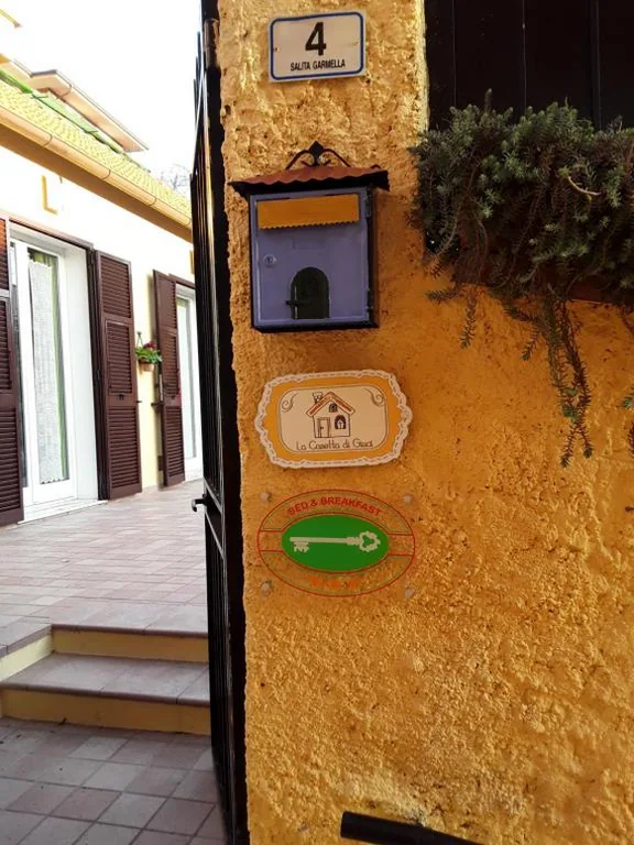 La Casetta di Giuci a Imperia, B&B con terrazze panoramiche sulla città e il mare