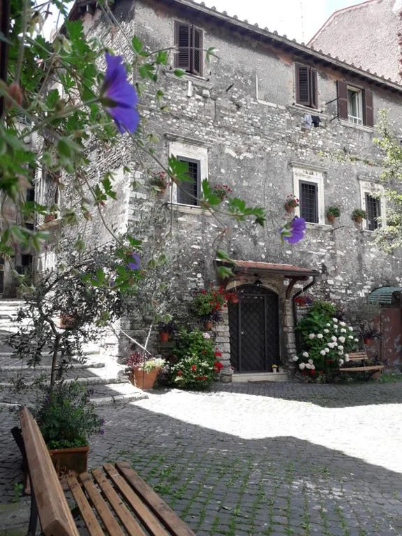 La dimora del ghibellino, casa vacanze a Tivoli con vista città e montagne
