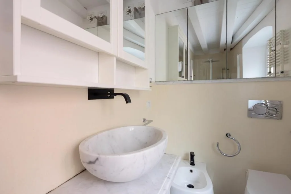 La Finestra sul Mare – Lerici Bright Sea view Apartment on Two floors in Lerici, 4 Guests — foto 8