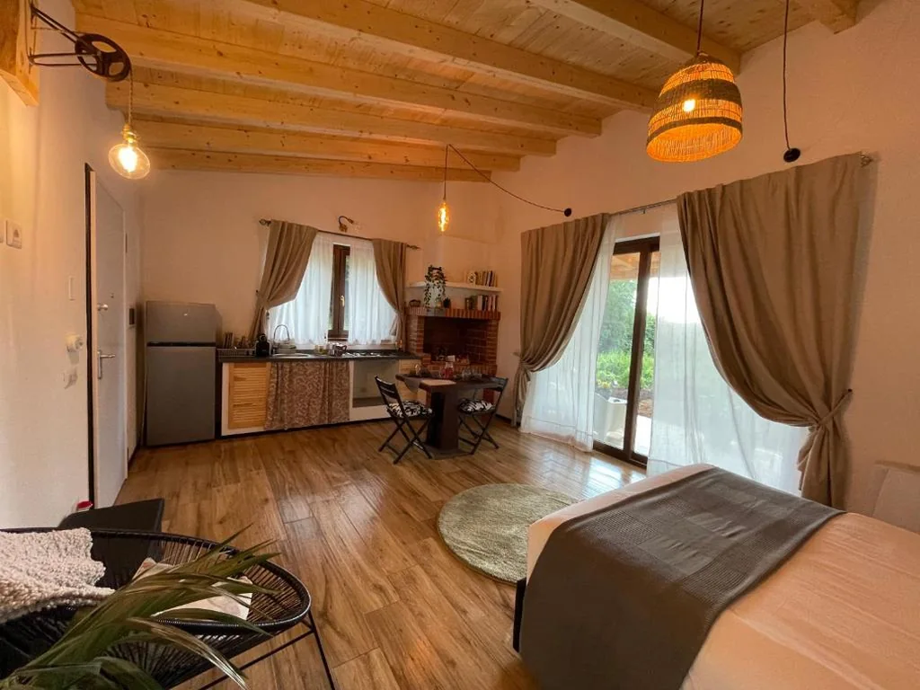 La Marmotta COUNTRY RELAIS sul lago
