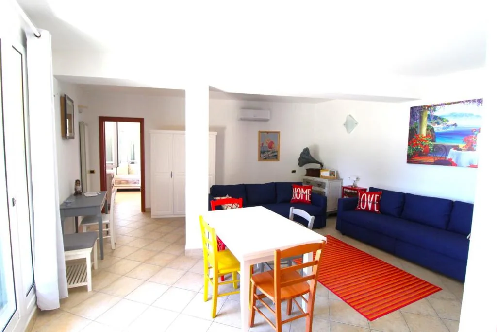 La Pace, il Sole, il Mare – Sanremo Casa Indipendente vista mare, posto auto privato, ampio spazio esterno attrezzato, a pochi minuti dalle spiagge