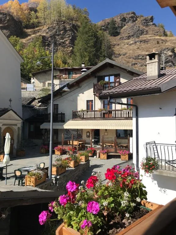 LA PLACETTE – Albergo diffuso e Trattoria