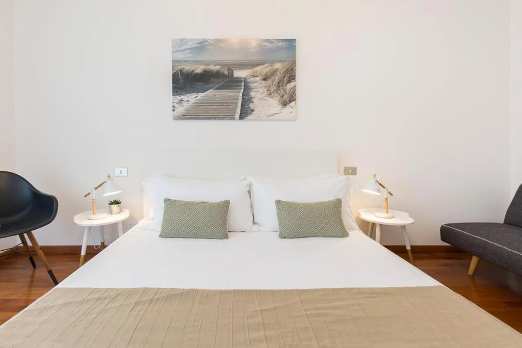 La Promenade by Impero House