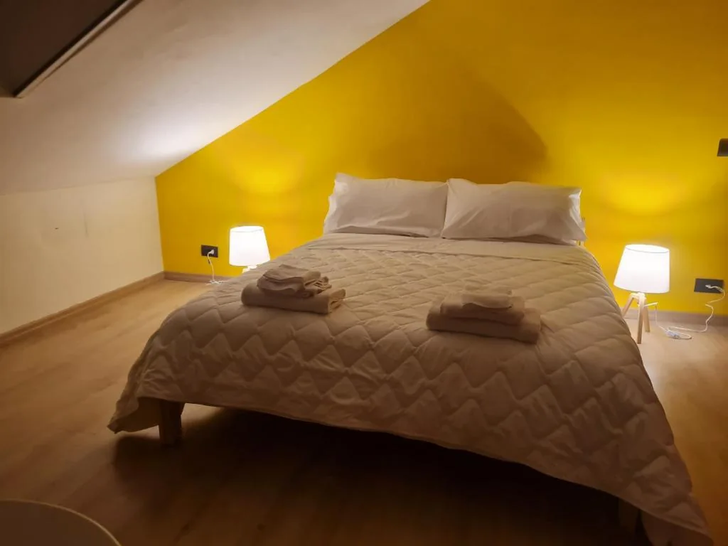 LA SUITE DEL DOGE – Suite Privata con Vasca Idromassaggio e Ingresso Indipendente,Camino e Cromoterapia — foto 4