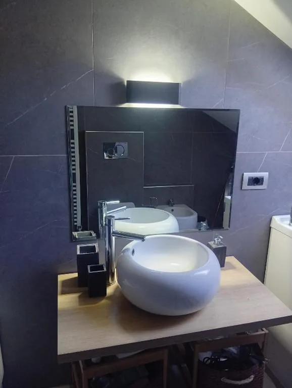 LA SUITE DEL DOGE – Suite Privata con Vasca Idromassaggio e Ingresso Indipendente,Camino e Cromoterapia — foto 8