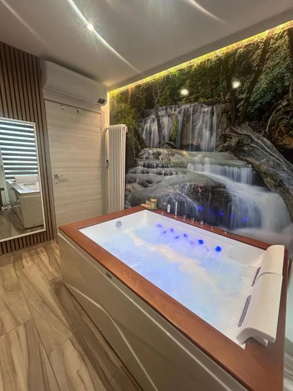 Lakes and Mountains Magic Holiday House a Omegna, con sauna e idromassaggio