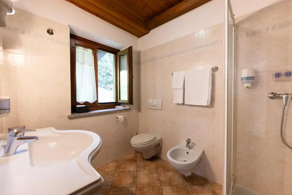 Double/Twin Room with Mountain View — Le Rêve