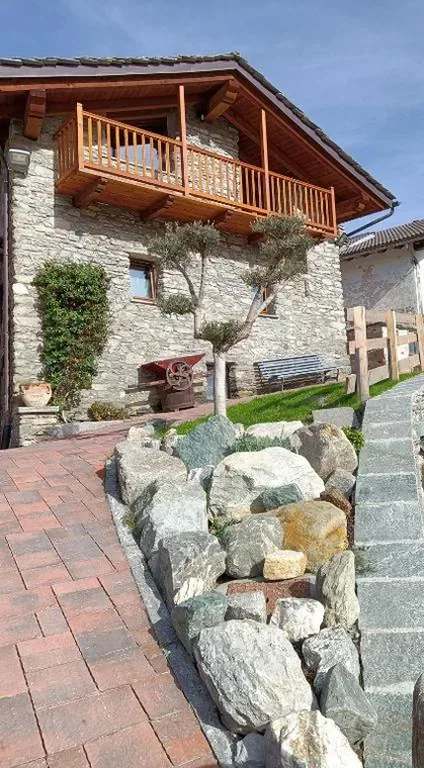 Le temps Retrouvé – casa tipica con giardino — foto 6