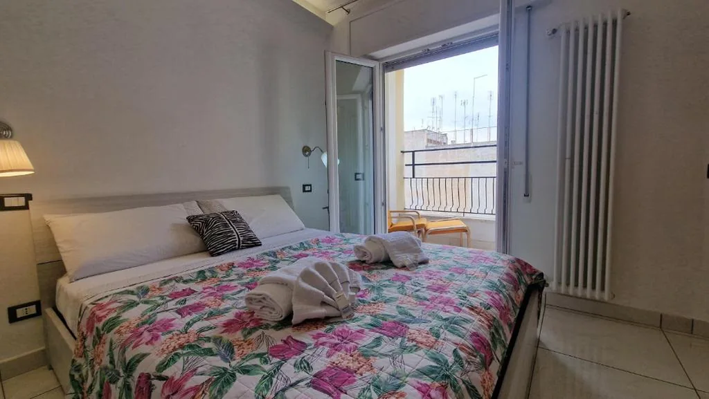 LG colosseum Rome apartment