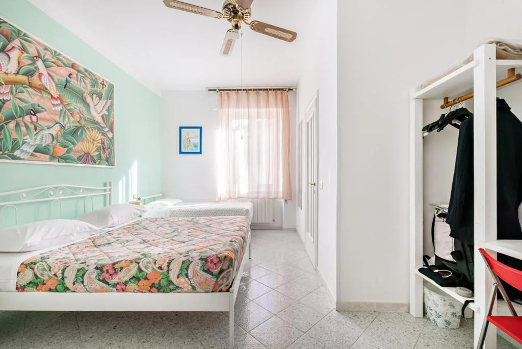 Lia Rooms 2