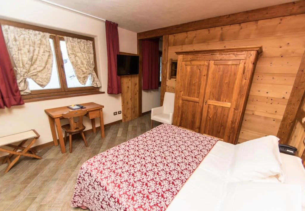 Limone Palace Aparthotel