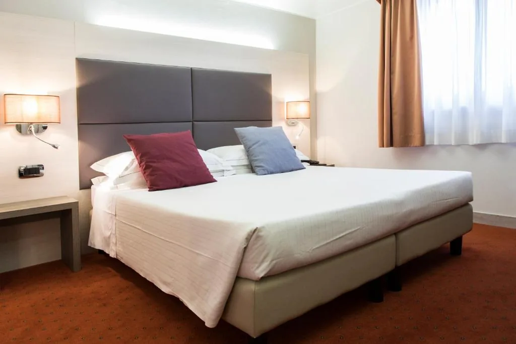 2 Camere Adiacenti — Hotel Campion CityLife