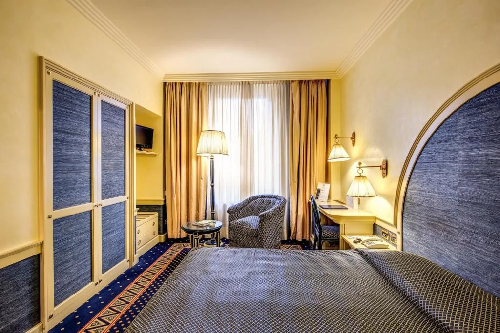 2 Connecting Rooms — Hotel Auriga