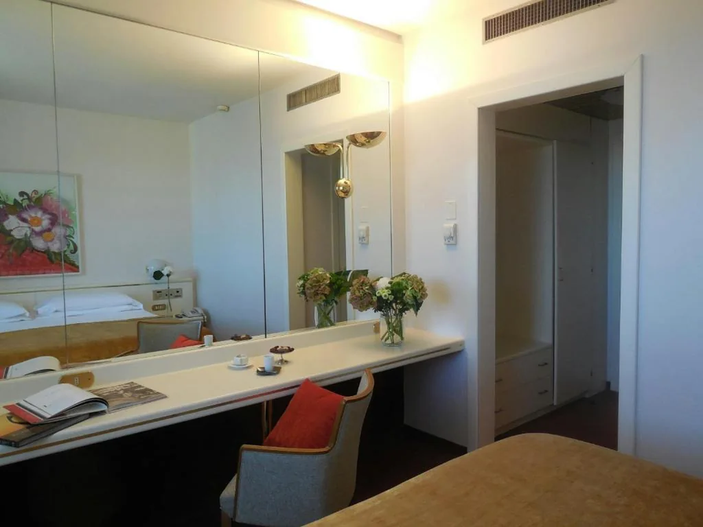 2 Connecting Double Rooms — Starhotels Cristallo Palace
