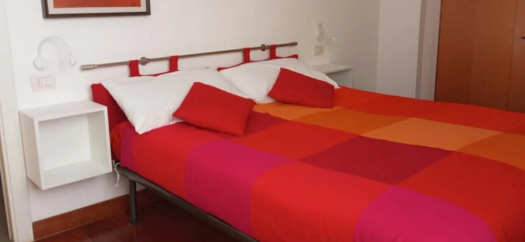A casa di A