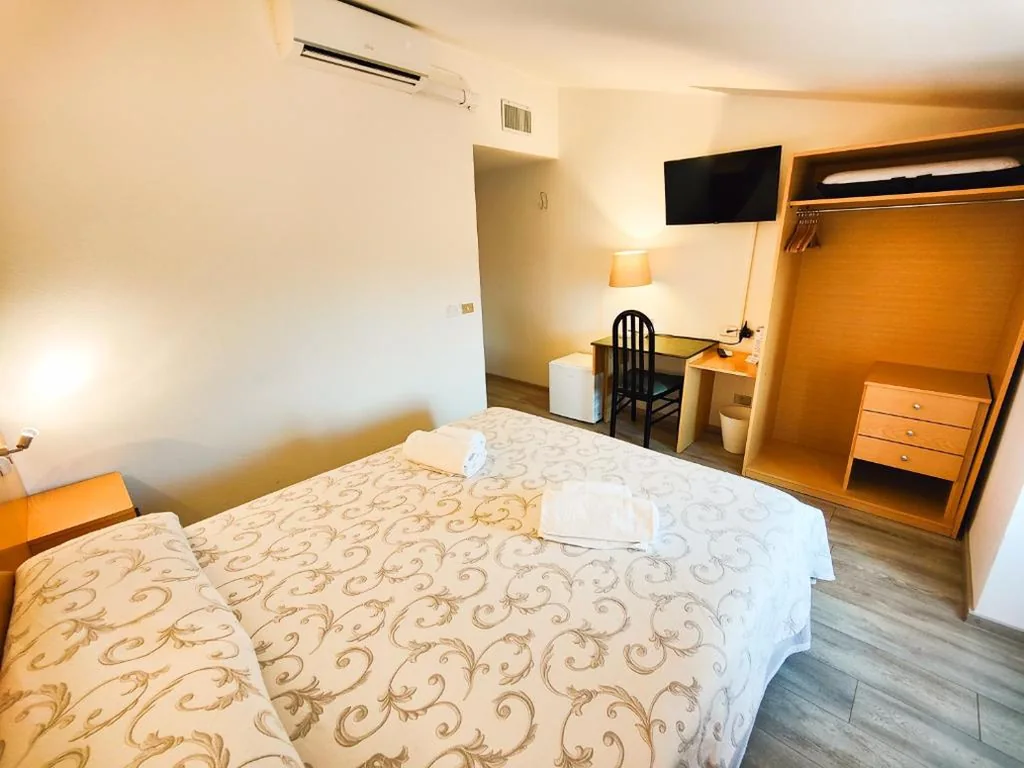 Albergo B&B Tenesi — foto 7