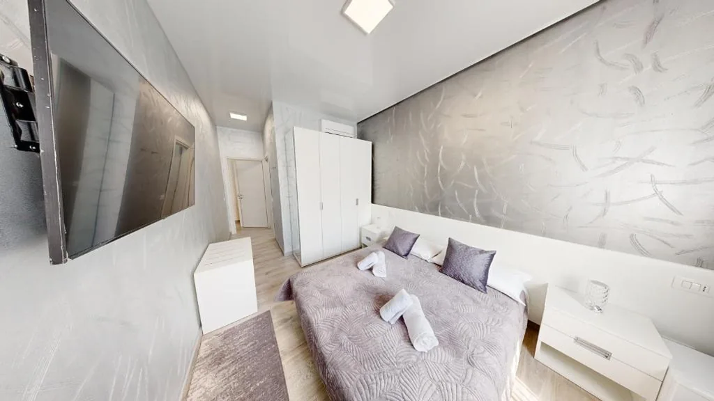 Large Double Room — B&B Luxury House Rho