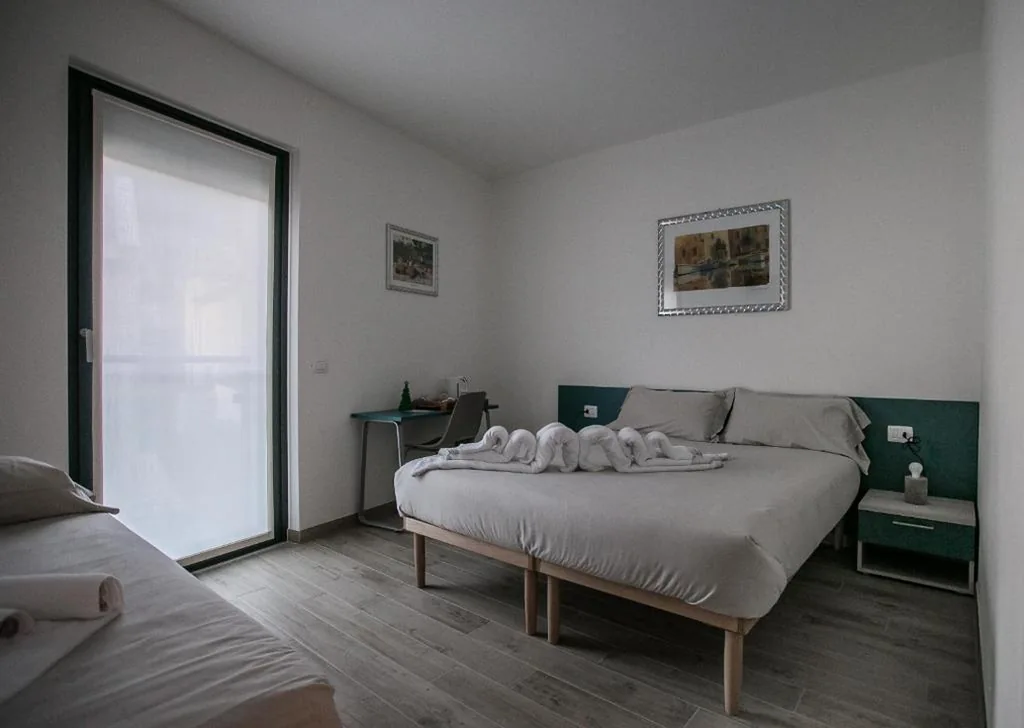 Large Double/Twin Room — B & B Il sorriso