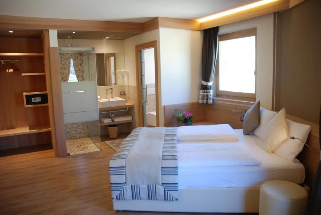 Ampia Camera Matrimoniale — Hotel Bondi