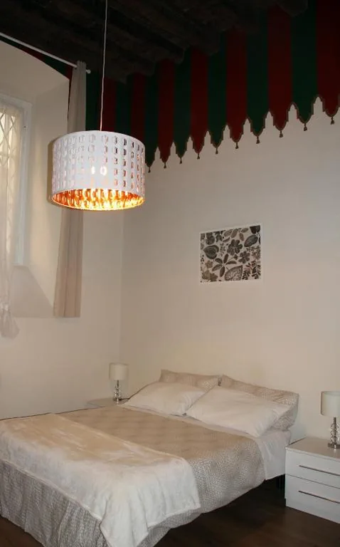 Large Double Room — Le Muse