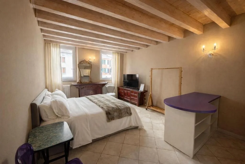 Ampia Camera Matrimoniale — Le Rêve – Lake view rooms
