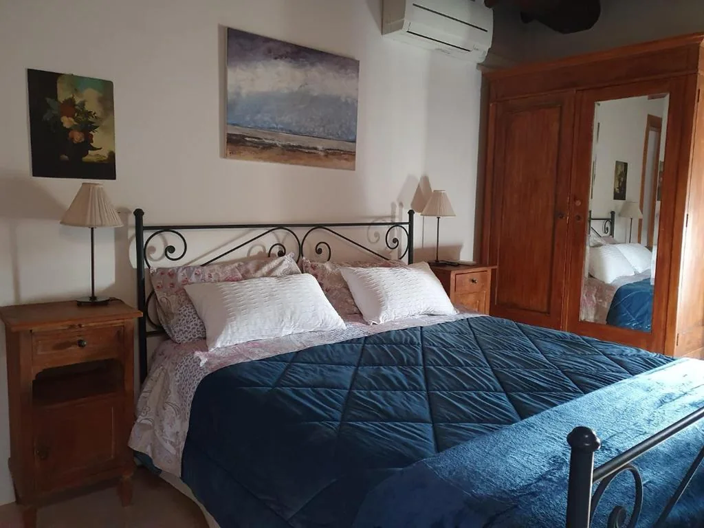Attic Apartment — Bed & Breakfast Belfiore