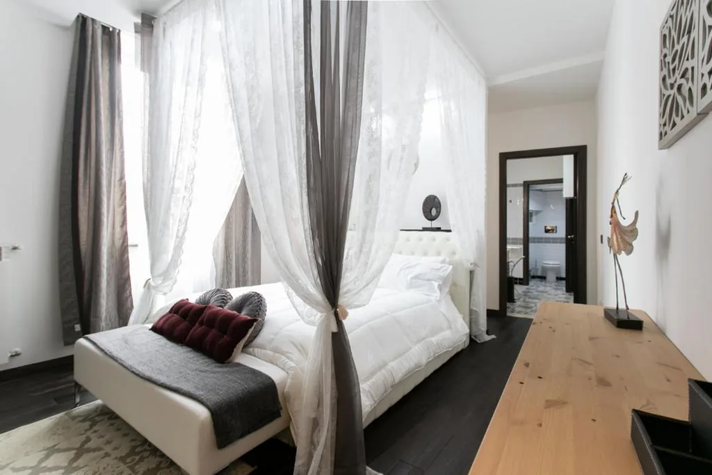 Black & White Apartment — Aparthotel Dei Mercanti