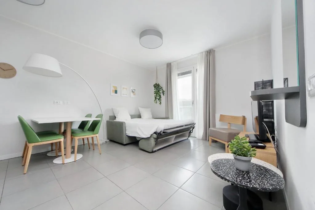 Appartamento con 1 Camera da Letto e Divano-Letto — Quarto Verde