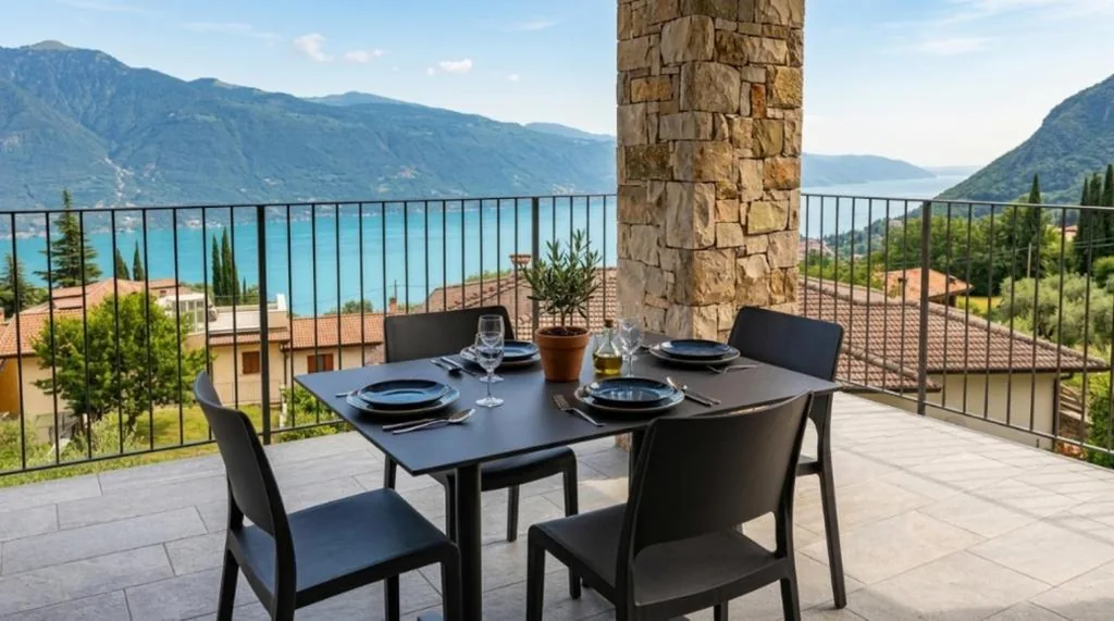 One-Bedroom Apartment with Panoramic Lake View — Borgo Ermanno