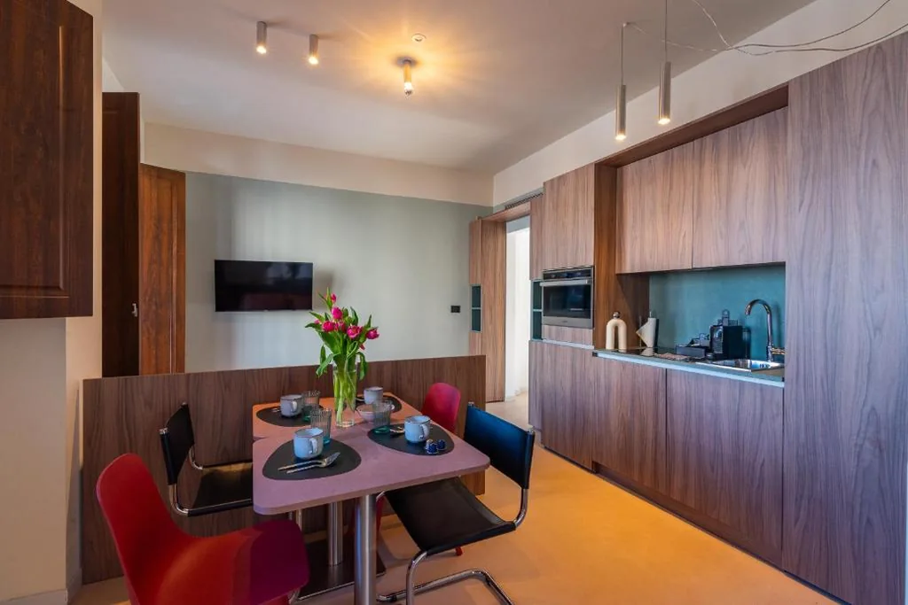 Appartamento con 1 Camera da Letto e Vista Piscina — MIA HOME experience