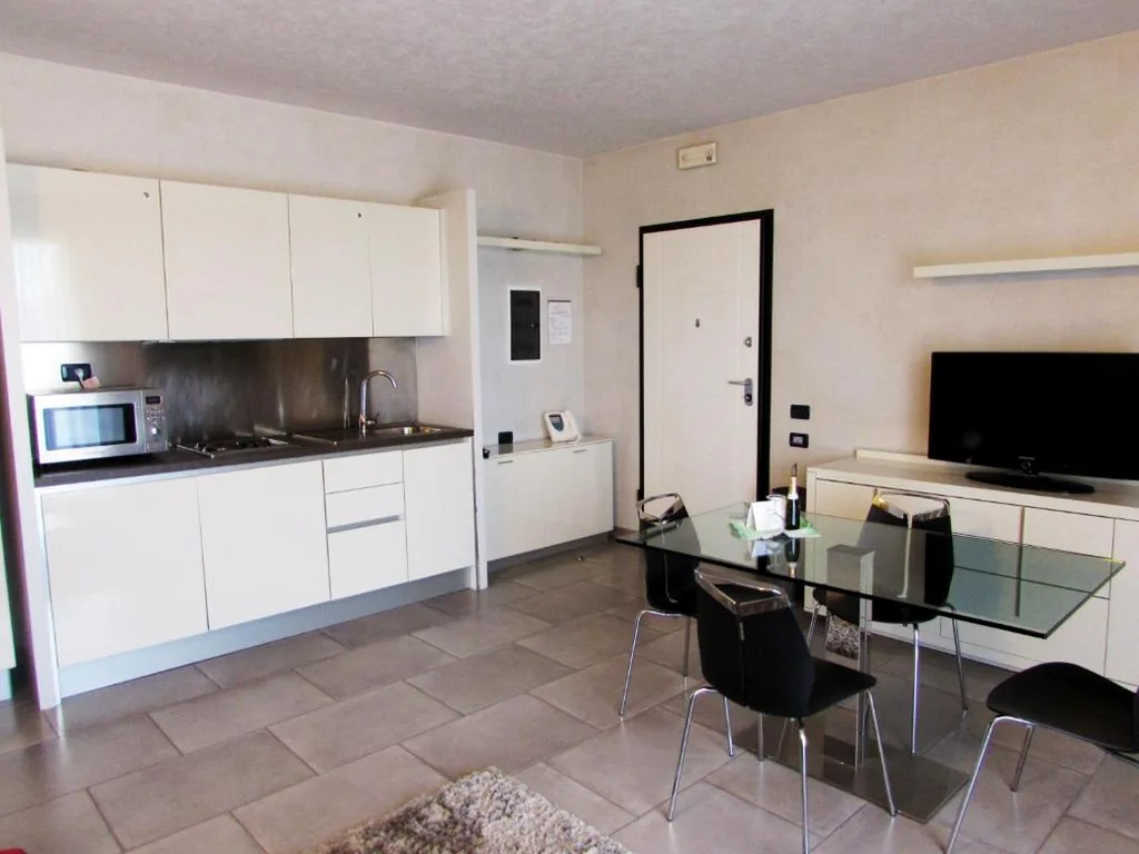 One-Bedroom Apartment — Hotel Dante Residence