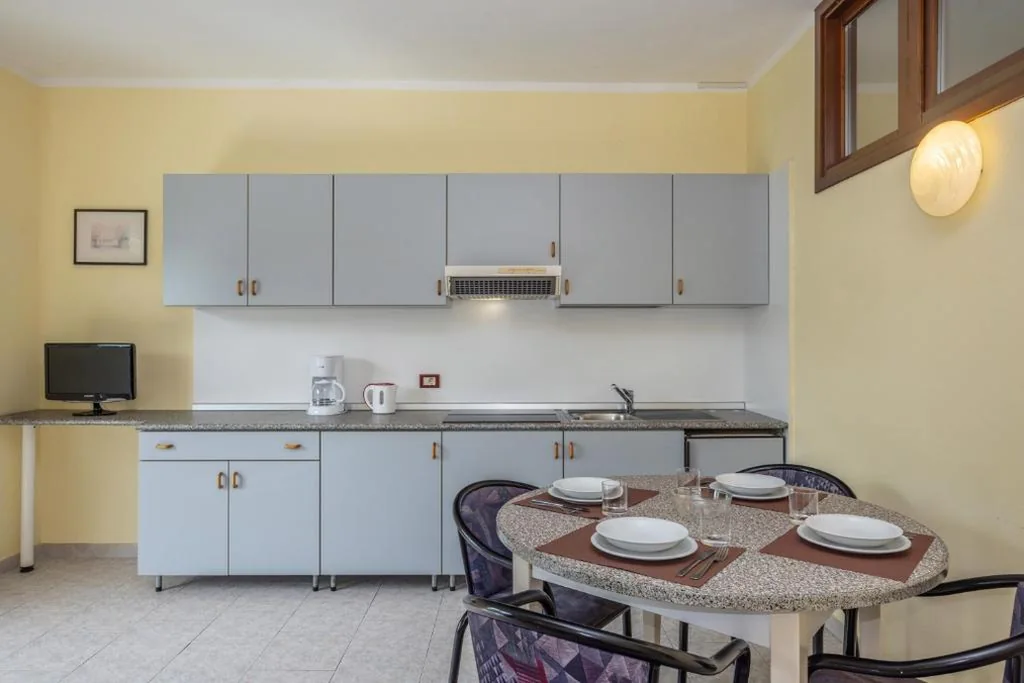 One-Bedroom Apartment — Hotel Residence Campi