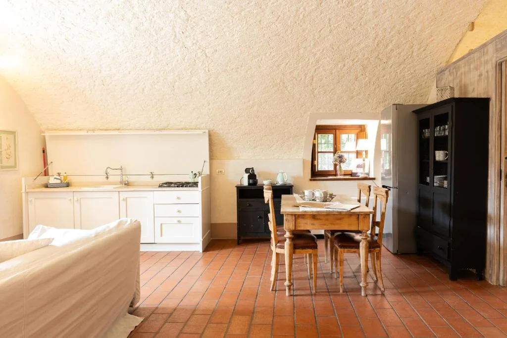 One-Bedroom Apartment — Premignaga Natural Home