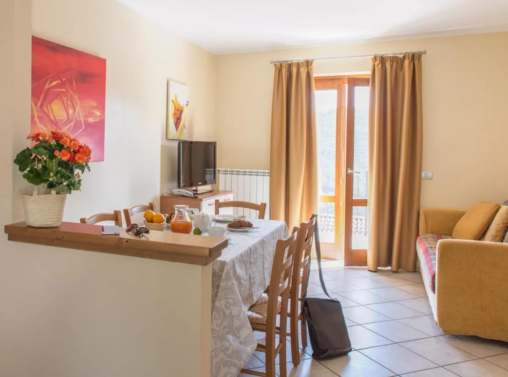 One-Bedroom Apartment — Residence La Berna