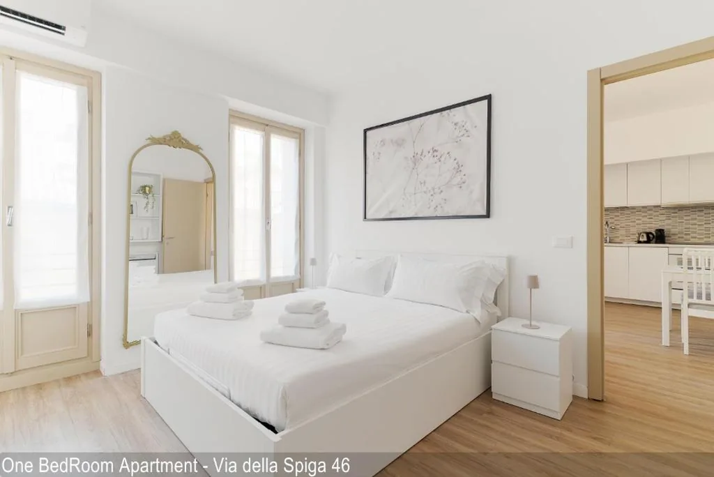 One-Bedroom Apartment – Via della Spiga 46 — Brera Apartments in Via della Spiga