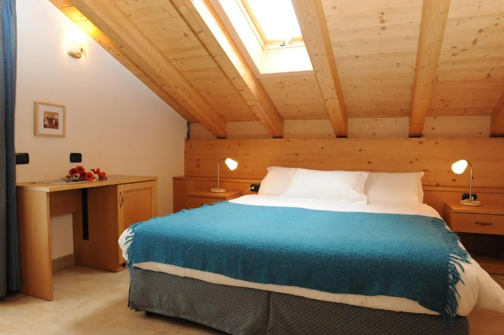 Two-Bedroom Apartment (5 Adults) — Chalet Tea Da Bondi