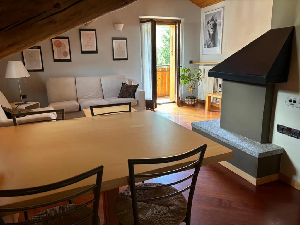 2-Bedroom Apartment with Balcony — La Casa di Armando