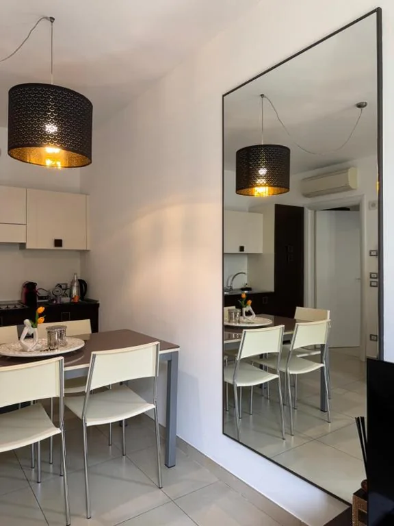 Appartamento con 2 Camere da Letto e Giardino — Residence Del Lago